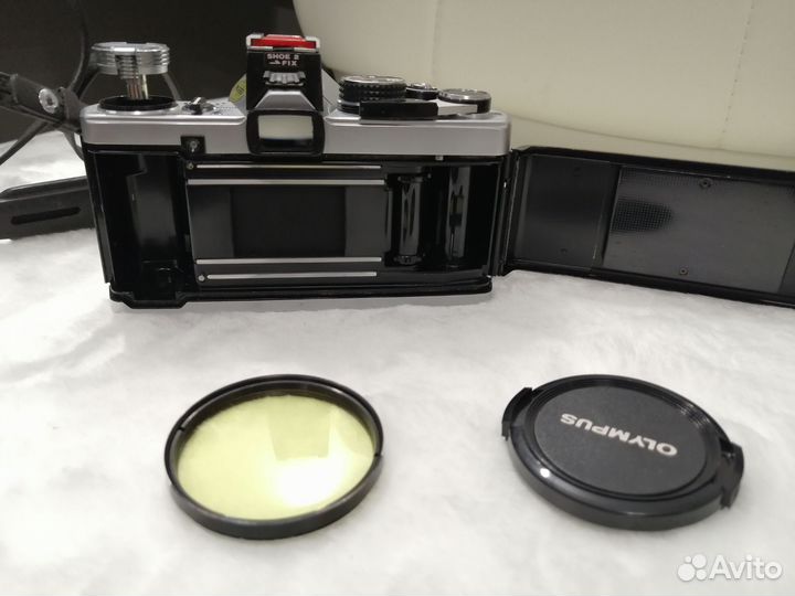 Olympus OM-2 с объективом Zuiko Auto-s 50 mm f1. 8