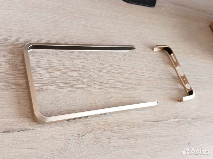 Бампер для смартфона