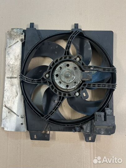 Вентилятор охлаждения радиатора Peugeot 207