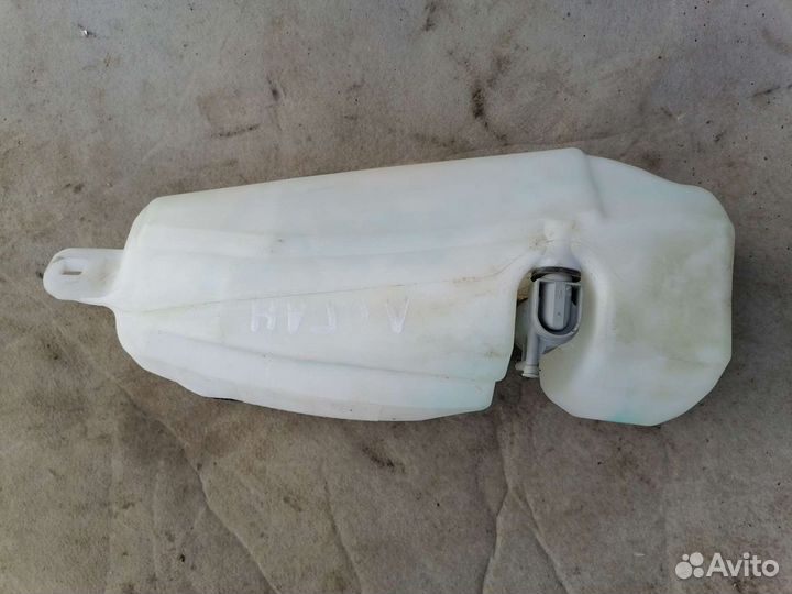 Бачок омывателя с моторчиком Логан