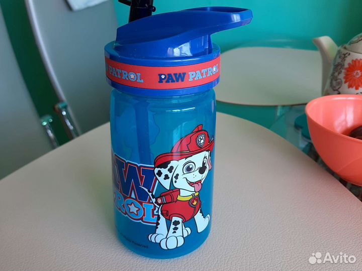 Бутылка для воды с трубочкой фирма hm