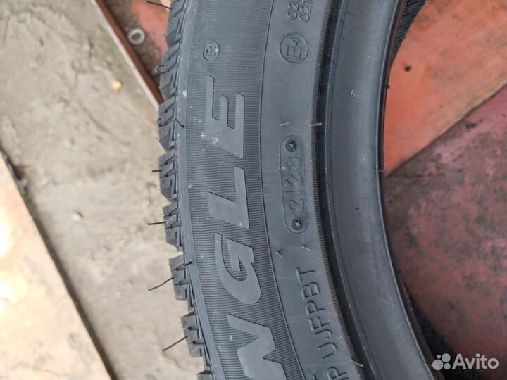 Triangle IcelynX TI501 215/55 R17 98T