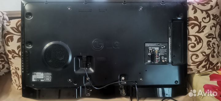 Телевизор lg 42la662v, диоганаль 42 на запчасти