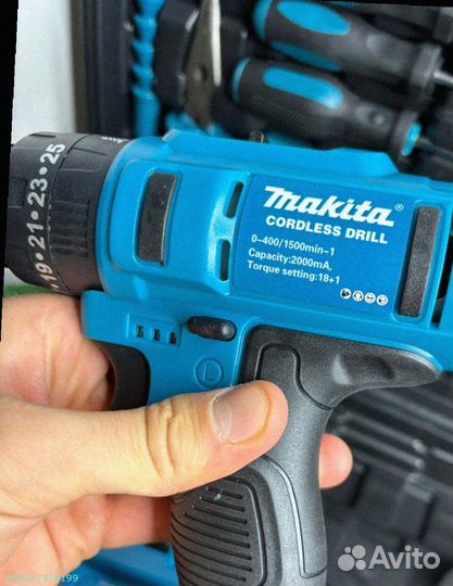 Шуруповерт Makita 26V с набором инструментов (Арт