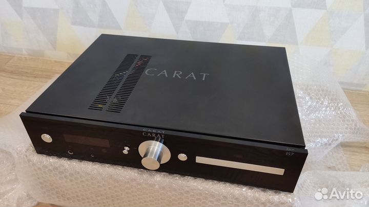 Carat L57 (Усилитель + CD проигрыватель)