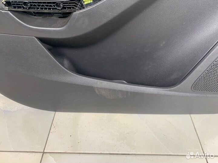 Обшивка двери передняя левая Ford Focus 3 CB8 1.6