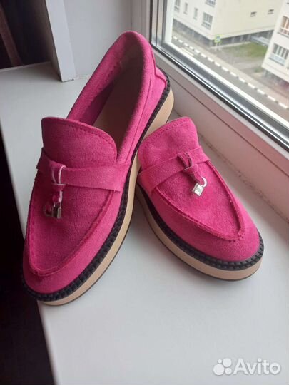 Лоферы женские