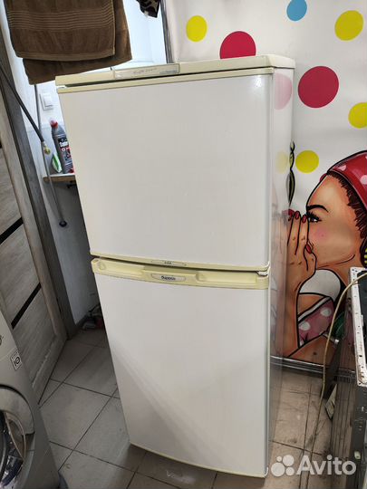 Продам холодильник бюреса