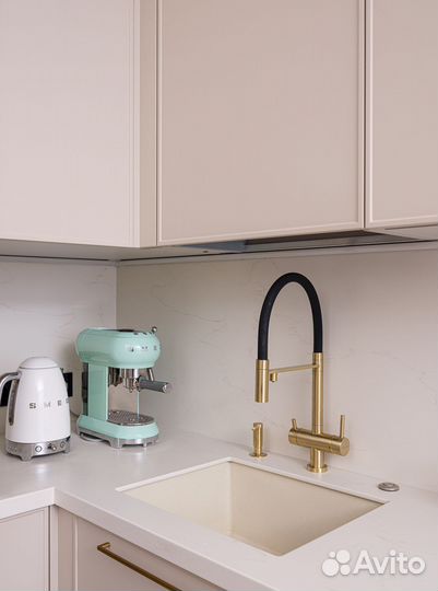 Кухонные гарнитруы