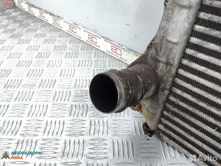 Интеркулер Toyota Avensis 2 (T250) рест. 2007