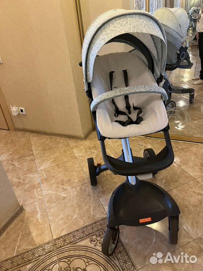 Коляска прогулка Stokke Xplory