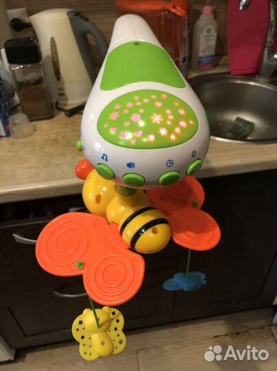 Музыкальная карусель на кроватку