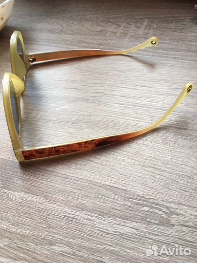 Солнцезащитные очки женские