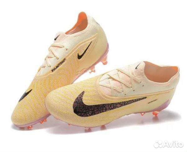 Футбольные бутсы nike phantom