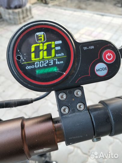 Самокат взрослый электрический Kugoo m4