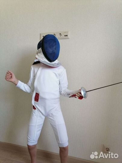 Спорт костюм по фехтованию девочка (леворукая)