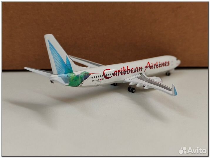 Самолёт B 737 Caribbean Airlines 1/400 Phoenix