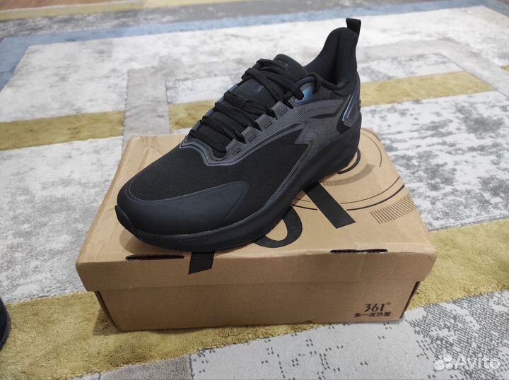 Кроссовки 361