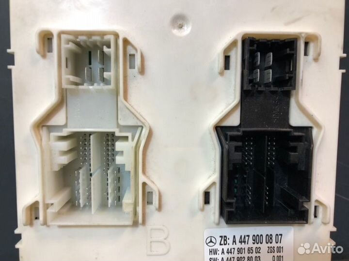 Блок сам Mercedes Benz W447