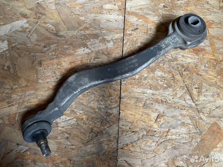 Рычаг подвески передний правый Mercedes-Benz C300