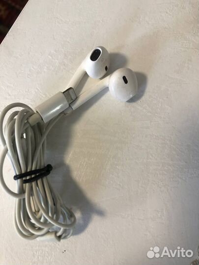Наушники apple airpods