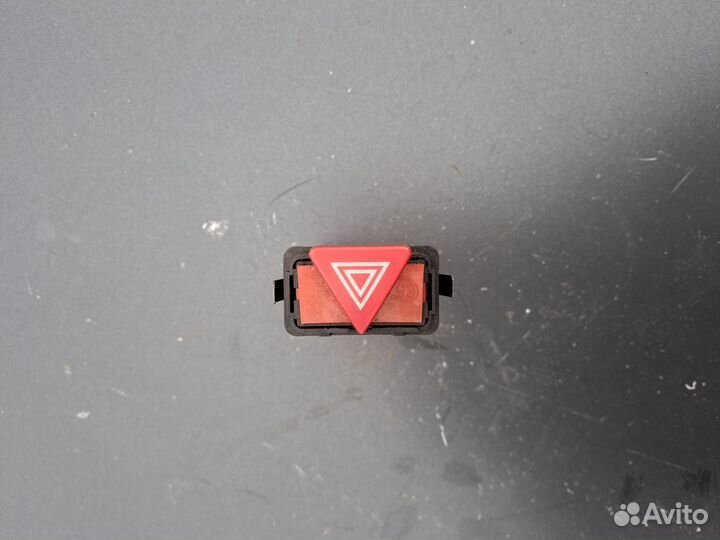 Кнопка аварийки Audi A6 (C5)