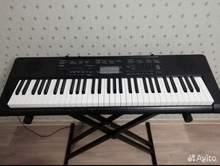 Casio ctk-3200 Цифровое пианино, синтезатор