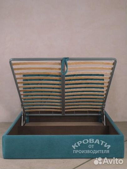 Кровать на заказ полутороспальная для здорового сна 140x200