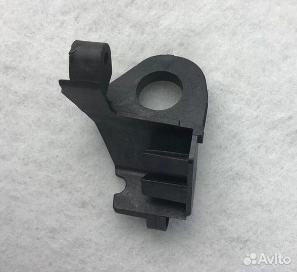 Ремкомплект крепления фар Mercedes E240 E200 W207