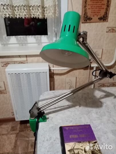 Лампа настольная