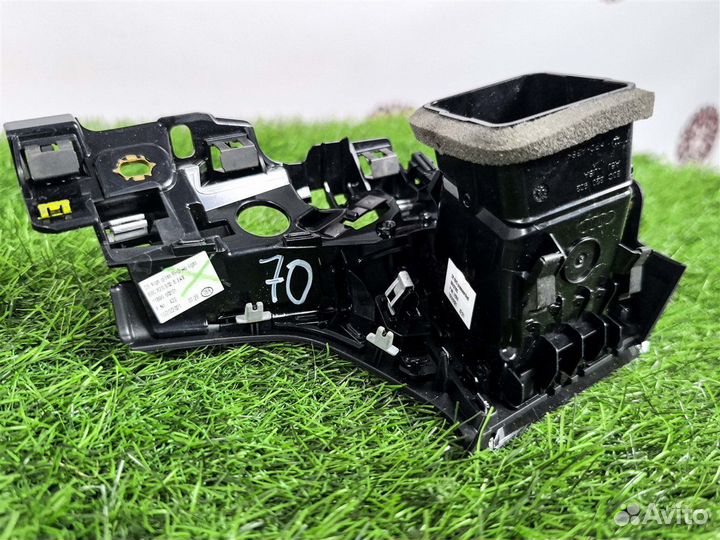 Дефлектор обдува салона Audi Q5 FY 2.0 дизель 2021