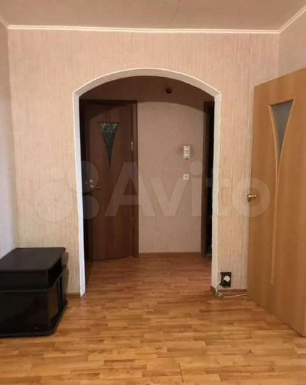 2-к. квартира, 70 м², 1/10 эт.