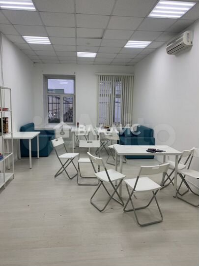 Сдам офисное помещение, 243.3 м²