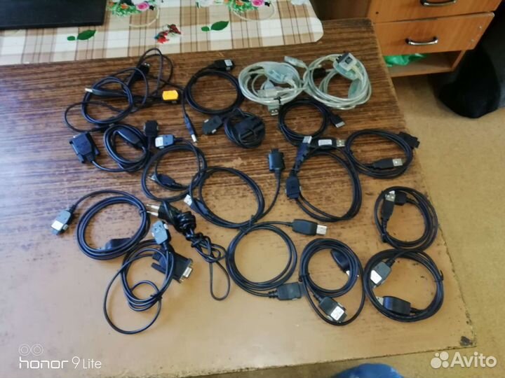 Зарядное устройство провода