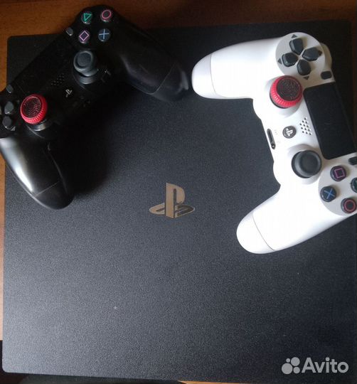 Игровая приставка ps4 pro