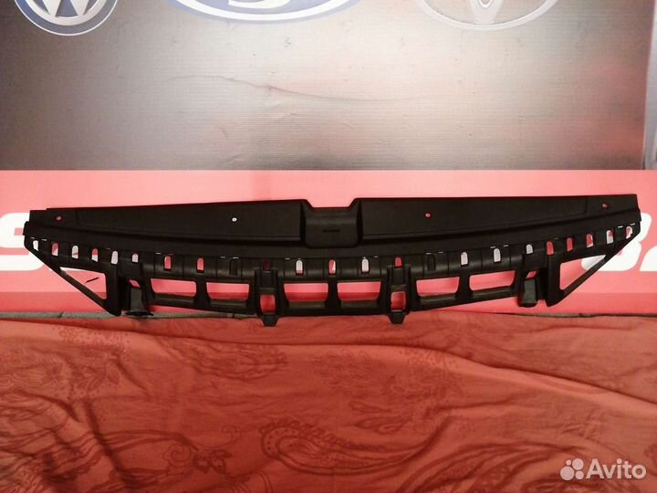 Накладка замка капота Солярис 2./17по20г