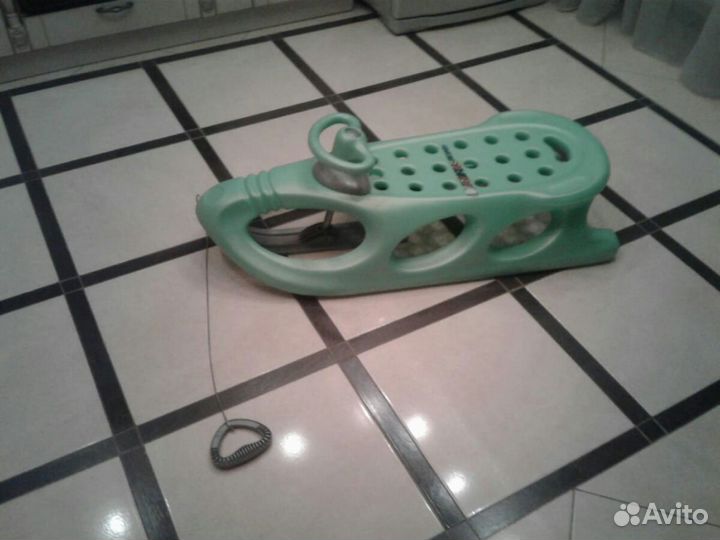 Продам двухместные санки