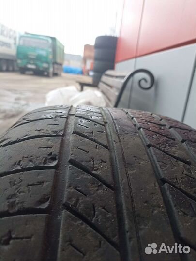 Goodyear Wrangler HP All Weather 255/55 R19 111V