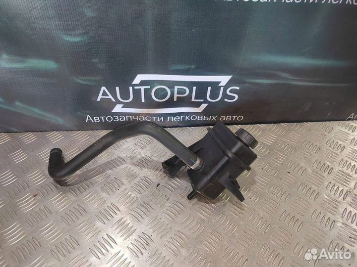 Бачок гур Mitsubishi Space Star 1.6 1998-2004
