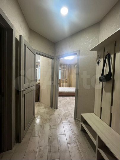 1-к. квартира, 42 м², 1/4 эт.