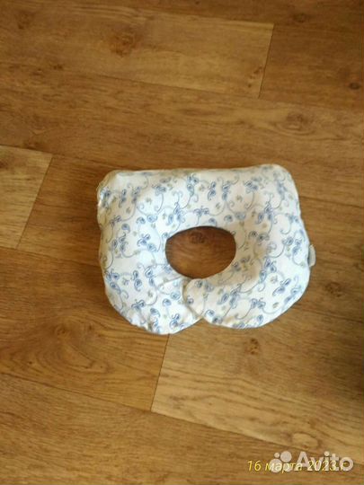 Развивающий и водный коврик,горка и подушечка