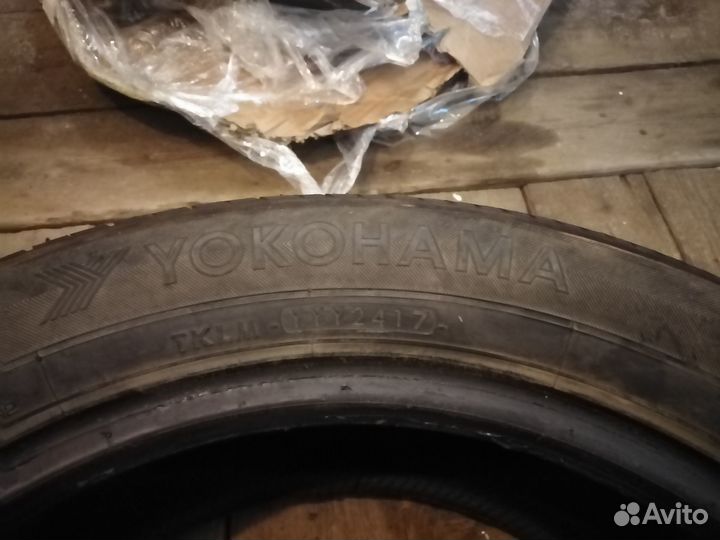 Yokohama BluEarth E70 215/55 R17 98W