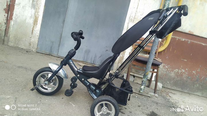 Детский трехколесный велосипед