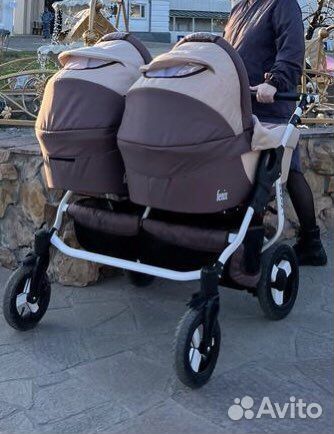 Коляска для двойни