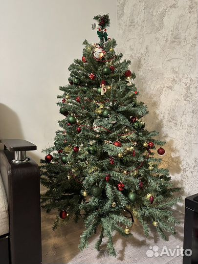 Елка искусственная