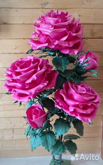 Ростовая роза из изолона