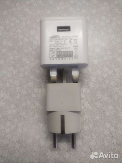 Провода для зарядки телефонов и блоки питания