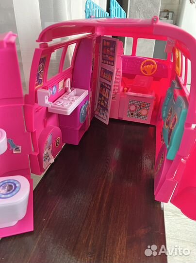 Автобус барби