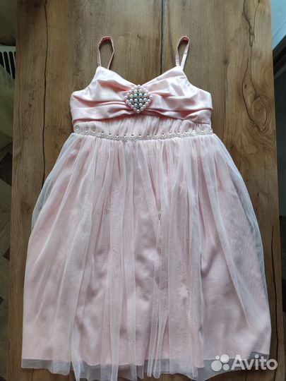 Нарядное платье