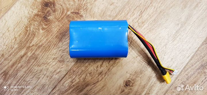 Для кораблика Скат 8.4V 12600mAh